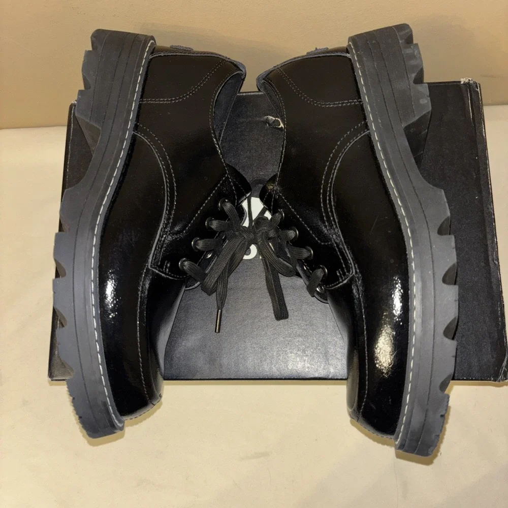 New SOREL Sz 9 Revel Ave Derby Oxfords Leather Lace Up Shoes $140 *read*